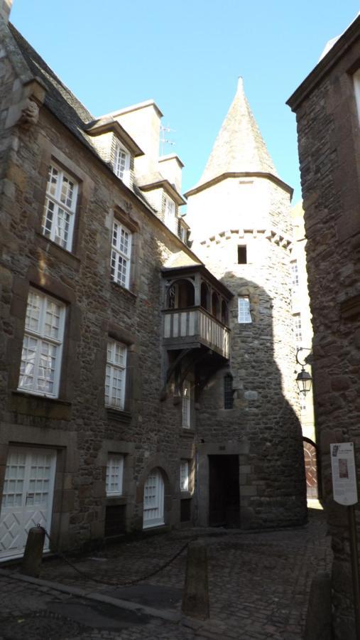 Appartement T2 ,Parking Prive,Terrasse, 10 Mns A Pieds De La Cite Corsaire Et Ses Plages Σεν Μαλό Εξωτερικό φωτογραφία