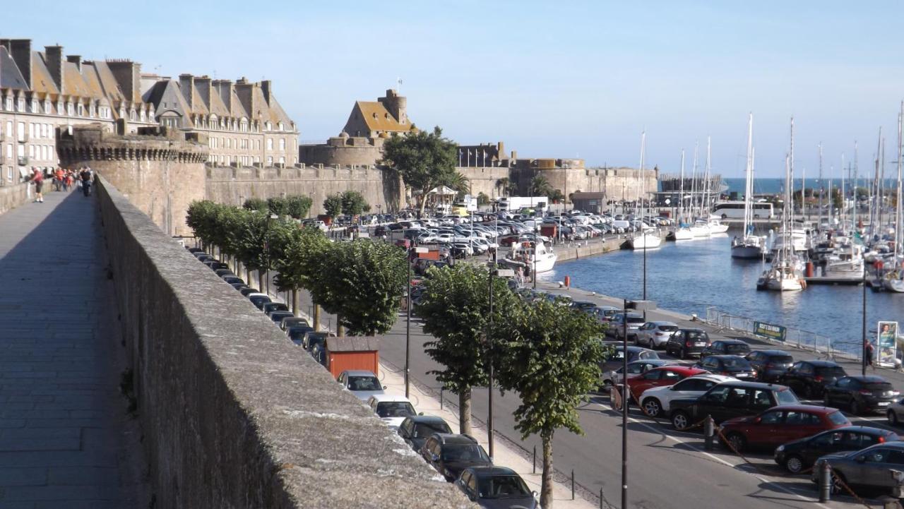 Appartement T2 ,Parking Prive,Terrasse, 10 Mns A Pieds De La Cite Corsaire Et Ses Plages Σεν Μαλό Εξωτερικό φωτογραφία